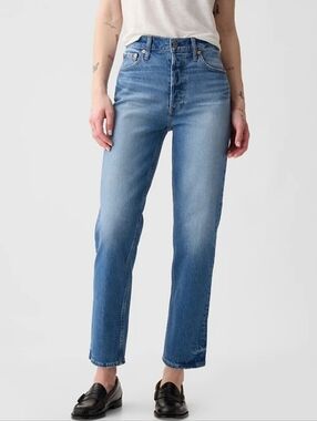 GAP Cheeky Straight High Rise Jeans in Light Indigo - 28